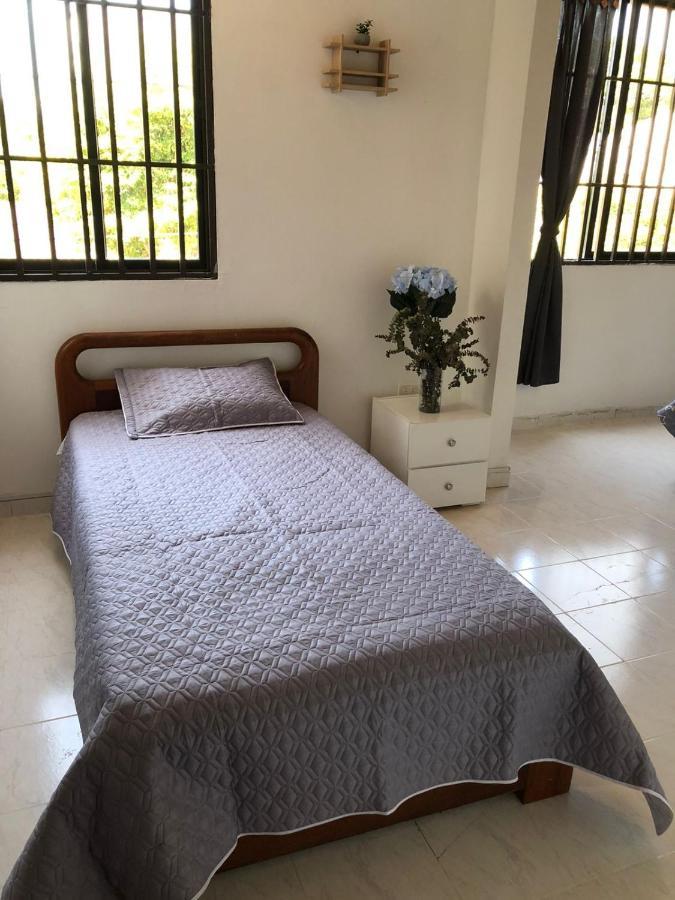 Habitaciones Independientes Cerca Al Aeropuerto 1 Cartagena Ngoại thất bức ảnh