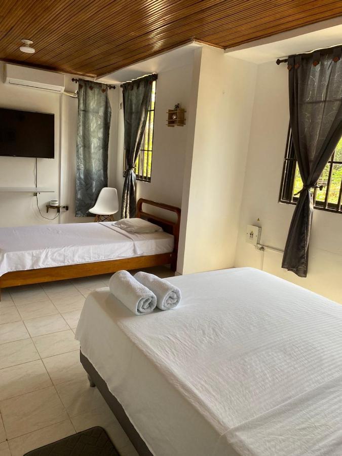 Habitaciones Independientes Cerca Al Aeropuerto 1 Cartagena Ngoại thất bức ảnh
